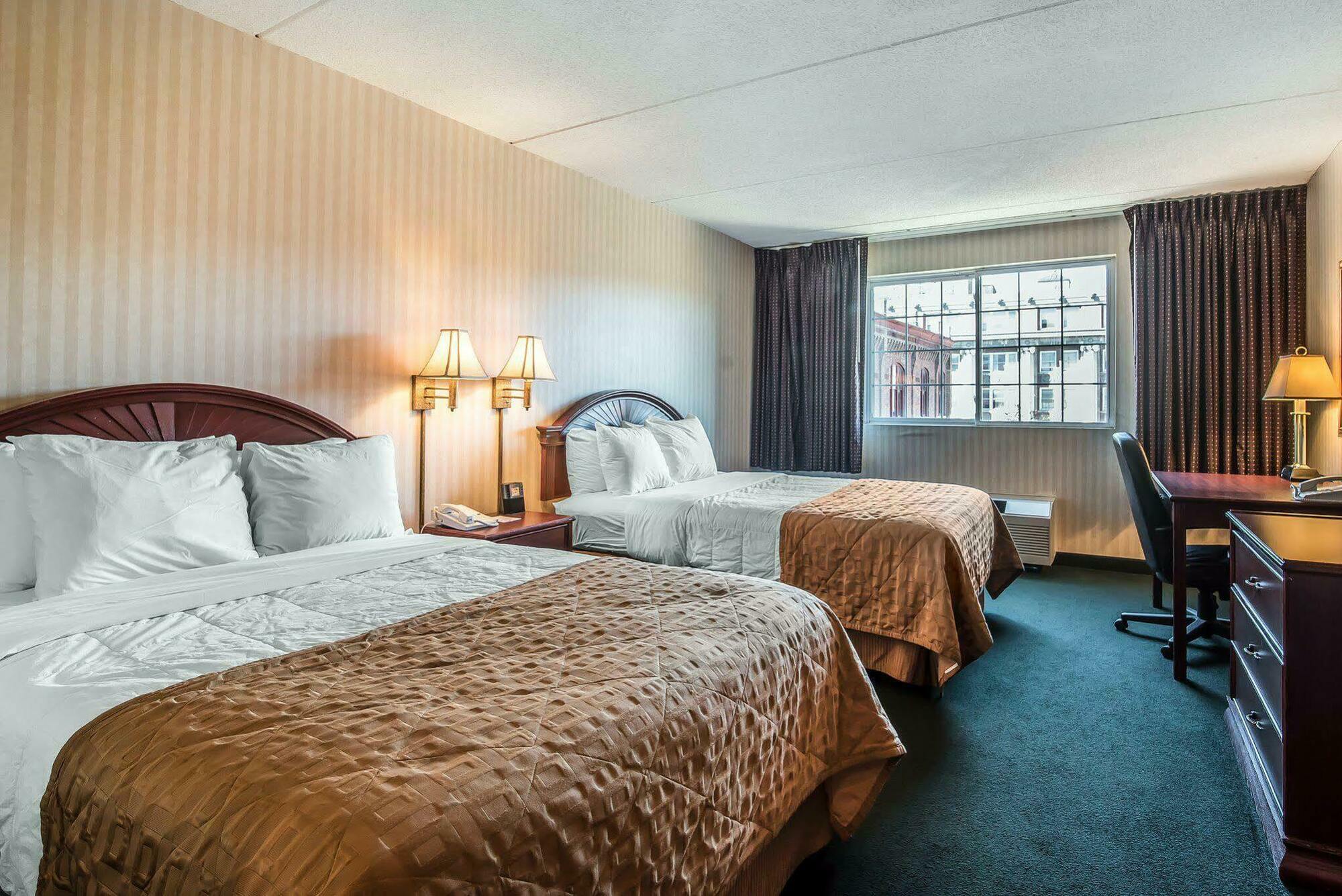 The Marx Hotel - Downtown - University Area Oneonta Luaran gambar