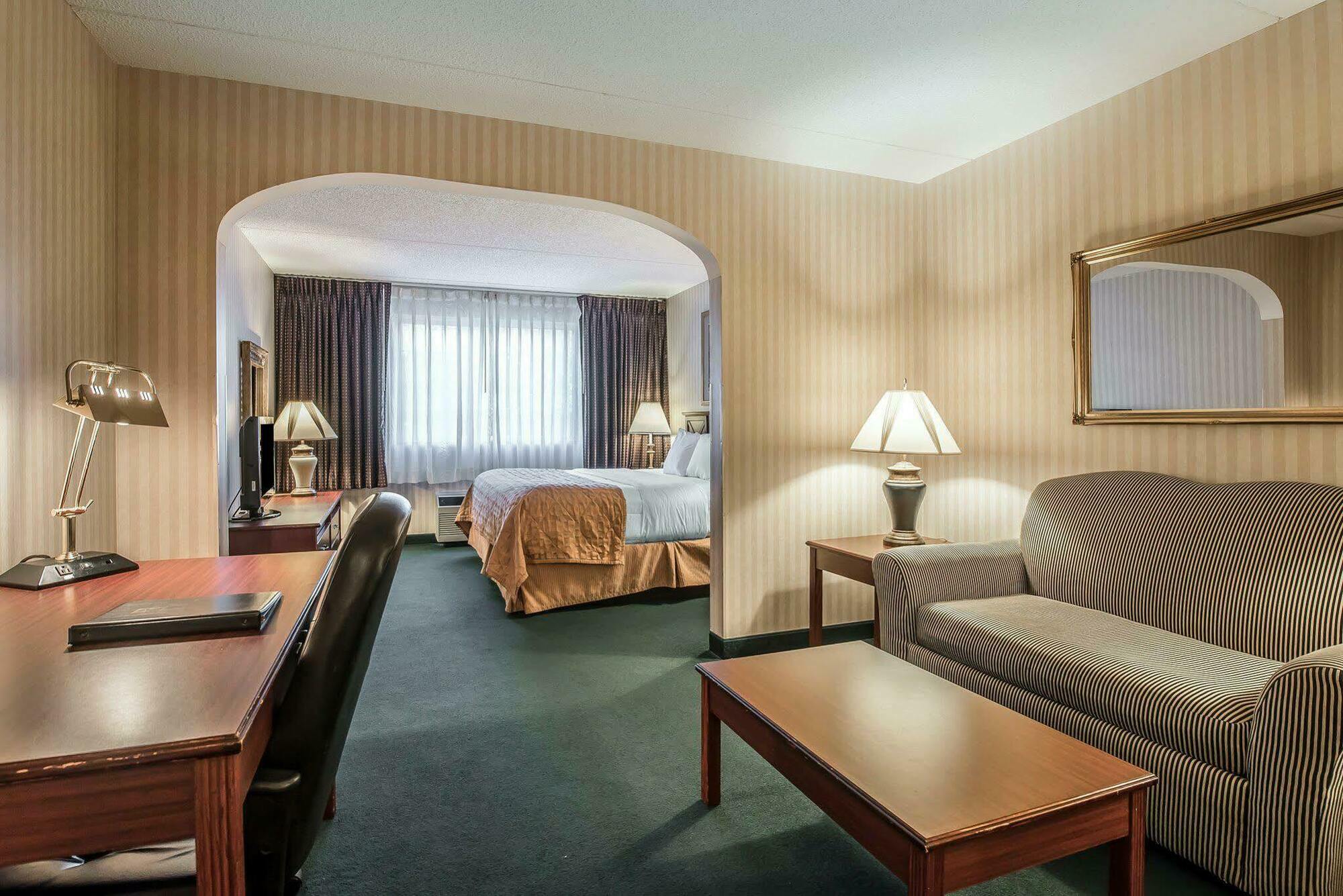 The Marx Hotel - Downtown - University Area Oneonta Luaran gambar